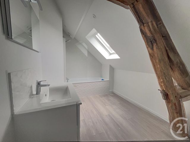 maison à louer - 6 pièces - 164.74 m2 - MARCILLY EN VILLETTE - 45 - CENTRE - Century 21 L'Ecu D'Or