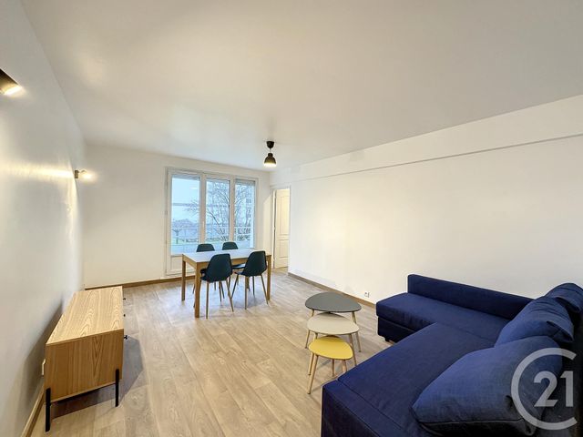 Appartement Chambre à louer - 1 pièce - 10.0 m2 - ORLEANS - 45 - CENTRE - Century 21 L'Ecu D'Or