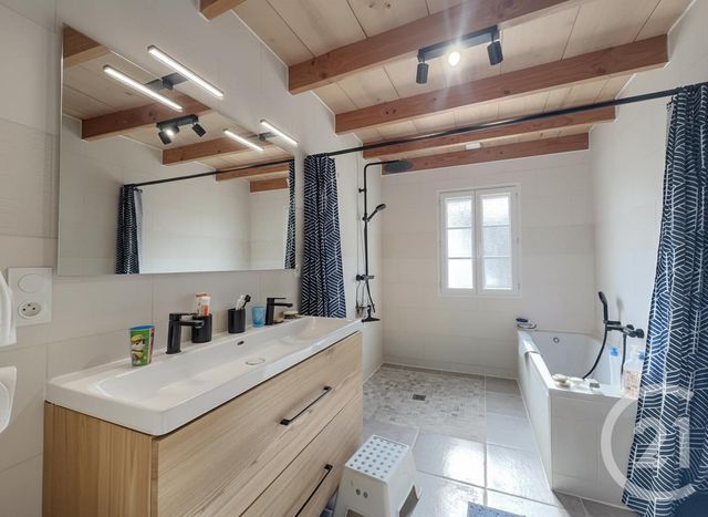 maison à vendre - 8 pièces - 140.0 m2 - LIGNY LE RIBAULT - 45 - CENTRE - Century 21 L'Ecu D'Or