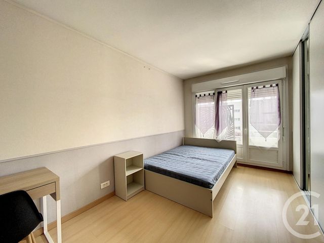 Appartement Chambre à louer - 1 pièce - 10.0 m2 - ORLEANS - 45 - CENTRE - Century 21 L'Ecu D'Or