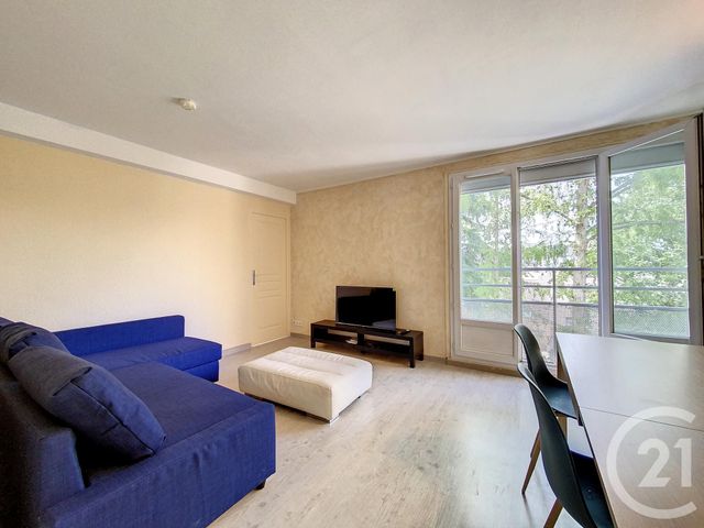 Appartement Chambre à louer - 1 pièce - 10.0 m2 - ORLEANS - 45 - CENTRE - Century 21 L'Ecu D'Or
