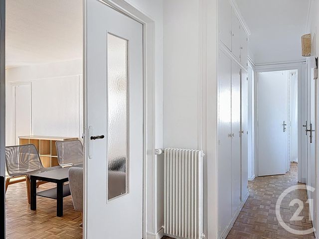 Appartement Chambre à louer - 1 pièce - 10.0 m2 - ORLEANS - 45 - CENTRE - Century 21 L'Ecu D'Or