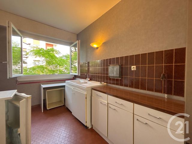 Appartement Local à louer - 2 pièces - 63.36 m2 - OLIVET - 45 - CENTRE - Century 21 L'Ecu D'Or