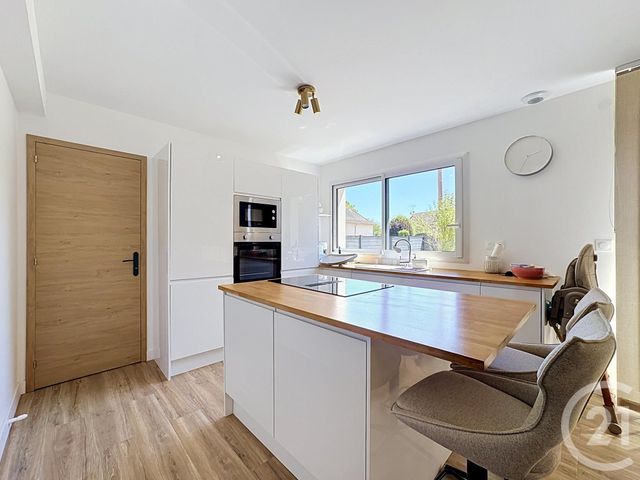 maison à vendre - 5 pièces - 138.0 m2 - ST DENIS EN VAL - 45 - CENTRE - Century 21 L'Ecu D'Or