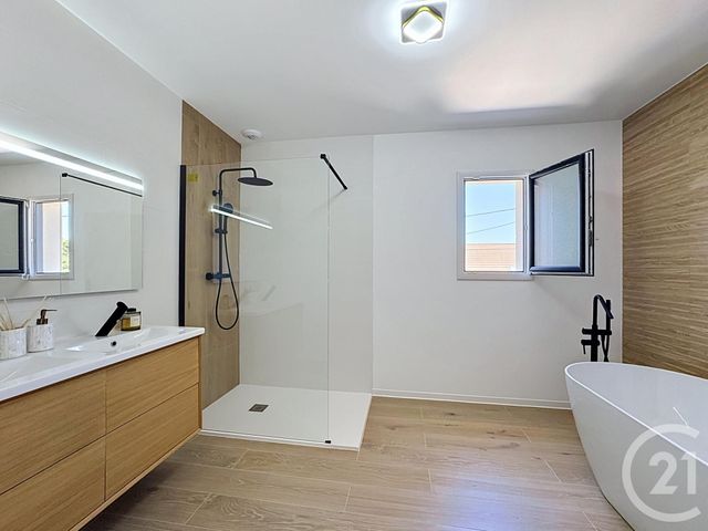 maison à vendre - 5 pièces - 138.0 m2 - ST DENIS EN VAL - 45 - CENTRE - Century 21 L'Ecu D'Or