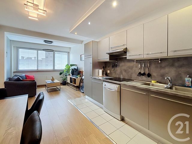 Appartement à louer - 3 pièces - 56.5 m2 - 45 - CENTRE - Century 21 L'Ecu D'Or