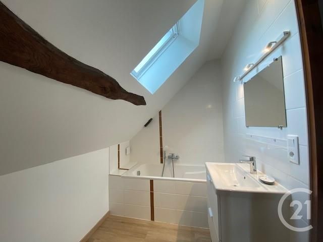maison à louer - 5 pièces - 138.8 m2 - LA FERTE ST AUBIN - 45 - CENTRE - Century 21 L'Ecu D'Or