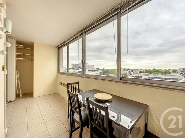 Appartement Chambre à louer - 1 pièce - 10.0 m2 - 45 - CENTRE - Century 21 L'Ecu D'Or