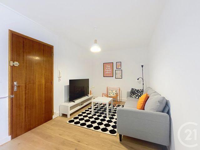 Appartement Chambre à louer - 1 pièce - 10.0 m2 - 45 - CENTRE - Century 21 L'Ecu D'Or