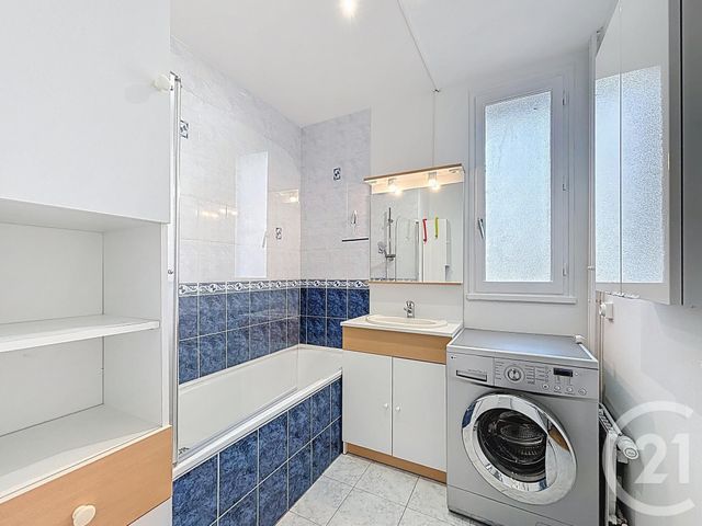 Appartement Chambre à louer - 1 pièce - 10.0 m2 - 45 - CENTRE - Century 21 L'Ecu D'Or