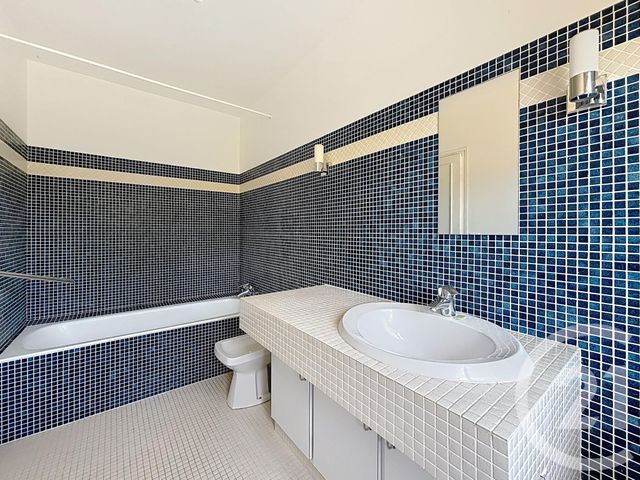 maison à louer - 6 pièces - 138.5 m2 - JOUY LE POTIER - 45 - CENTRE - Century 21 L'Ecu D'Or