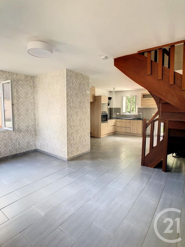 maison à louer - 4 pièces - 84.0 m2 - MENESTREAU EN VILLETTE - 45 - CENTRE - Century 21 L'Ecu D'Or
